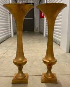 lot 412 image: Gold Painted Vases (2)