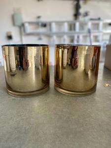 lot 383 image: 2 Gold Mirror Planters (glass)