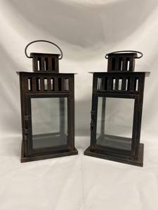 lot 435 image: Bronze Lanterns (2)