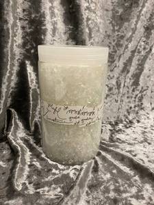 lot 591 image: Accent Deco -  Clear (10)