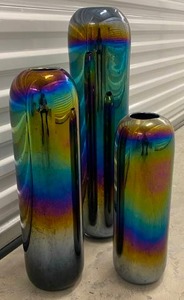 lot 588 image: Marti Gras Bullet Vases (3)