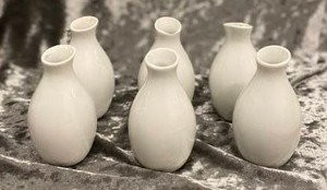 lot 547 image: White Small Vases (6)