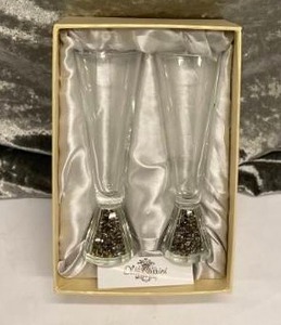 lot 606 image: Oleg Cassini Chrystal Glitter Champagne Flutes in box