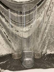 lot 708 image: 3 Tall Glass Vases