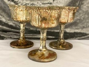 lot 630 image: Rose Gold weathered look Goblets (3)