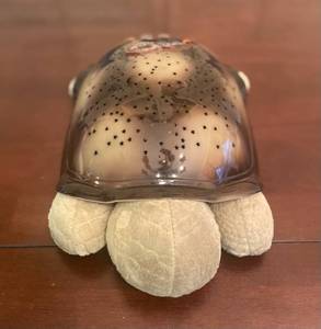 lot 197 image: Cloud-b Twilight Plush Toy - Green turtle Model MYB-S3OC Changes Colors