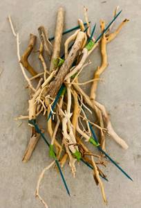 lot 337 image: Decorative Wood Pieces