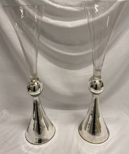 lot 448 image: Silver Base Glass Trumpet Vases (2)