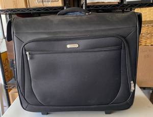 lot 538 image: Ricardo Beverly Hills Suitcase