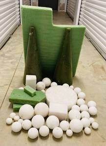 lot 607 image: Various Styrofoam Pieces