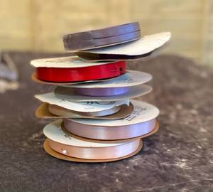 lot 722 image: Various Spools of Ribbon - See Pictures for width and colors