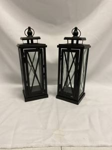 lot 443 image: Black Lanterns (2)