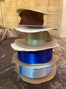 lot 735 image: Various Spools of Ribbon - See Pictures for width and colors