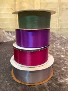 lot 736 image: Various Spools of Ribbon - See Pictures for width and colors