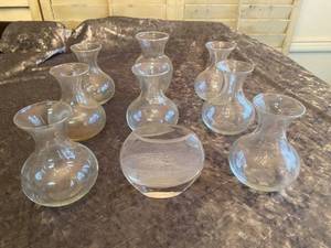 lot 754 image: 9 Various Small Vases