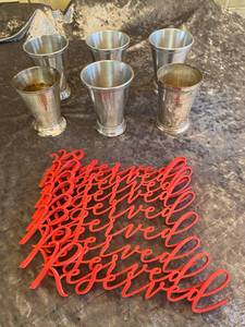 lot 757 image: 9 Wooden Reserve Pieces, 6 votive candle holders