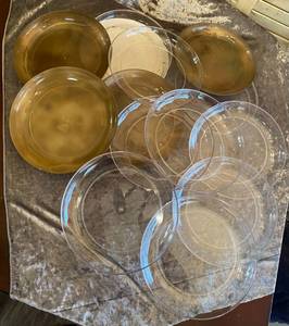 lot 759 image: 11 Plant Saucers