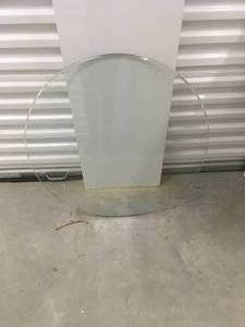 lot 679 image: 20 x 20 Pier One Glass