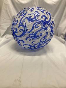 lot 245 image: BlueWhite Patterned (7)  Paper Lanterns and 2 White Paper Lanterns