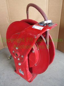lot 10 image: Reelcraft model 2Z865B hose reel