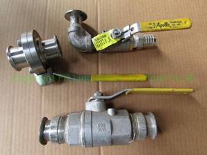lot 13 image: Apollo gate valves