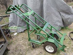lot 268 image: SafTcart 55 gallon drum cart