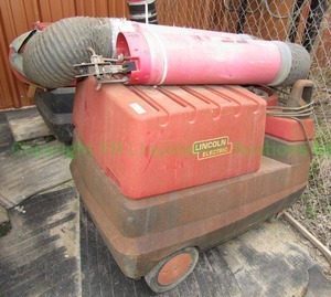 lot 272 image: Lincoln Electric welding fume extraction base unit