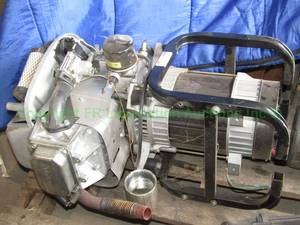 lot 241 image: Briggs & Stratton commercial engine