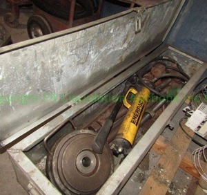 lot 240 image: Enerpac hydraulic hand pump jack plus accessories in metal storage box