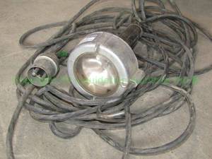 lot 223 image: Incandescent explosion proof utility lamp