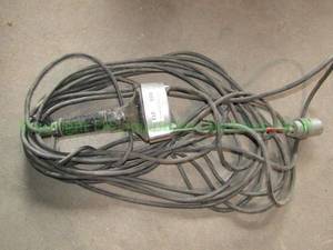 lot 212 image: Incandescent explosion proof utility lamp