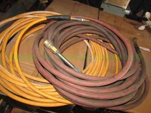 lot 197 image: Pneumatic hose lines