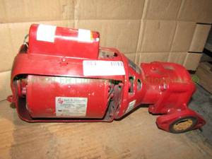lot 138 image: Bell & Gossett booster circulation pump series 100 G21