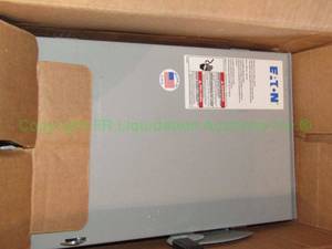 lot 128 image: Eaton heavy duty safety switch, unused