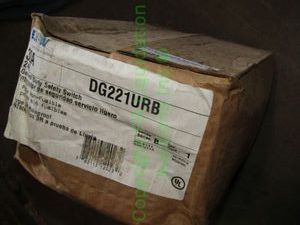 lot 120 image: Eaton general duty safety switch, unused