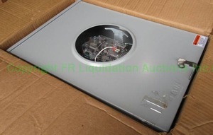lot 29 image: Eaton meter socket 1006353C-CH, unused in original box
