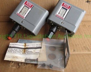 lot 56 image: Johnson Controls Inc. P70 all range refrigeration pressure controls