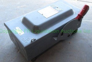 lot 90 image: Square D safety switch H362