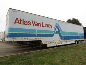 lot 284 image: Kentucky 2340 enclosed cargo trailer