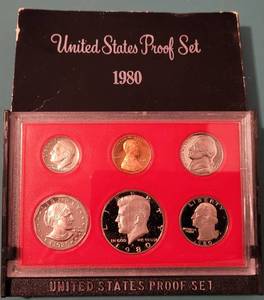 lot 14 image: 1980 UNITED STATES PROOF SET IN ORIGINAL MINT HARD PLASTIC PROTECTIVE CASE AN OUTER BOX AS SHOWN.