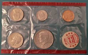 lot 15 image: 1971 UNCIRCULATED MINT SET IN ORIGINAL MINT PACKAGING AS SHOWN.