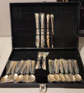 lot 79 image: DAVCO SILVER CHINA FLATWARE WITH CASE IN STYLE, COLOR, CONDITION SHOWN.