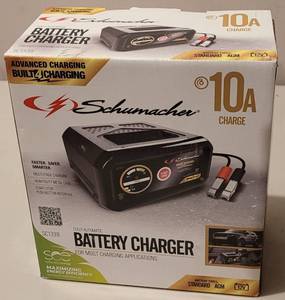 lot 139 image: SCHUMACHER FULLY AUTOMATIC BATTERY CHARGER MODEL SC 1339 IN BOX AS SHOWN.