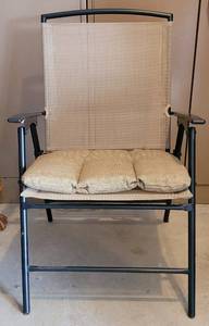 lot 159 image: FOLDING PATIO  LOUNGE CHAIR WITH EXTRA CUSHION IN STYLE, COLOR, AND CONDITION SHOWN.
