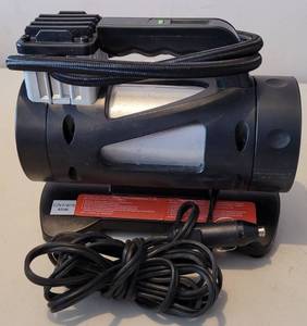 lot 188 image: SLIME HD TIRE INFLATOR AS SHOWN.