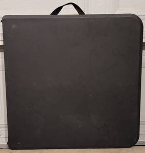 lot 282 image: FOLDING PLASTIC TABLE AS SHOWN. APPROX. 24 x 48.