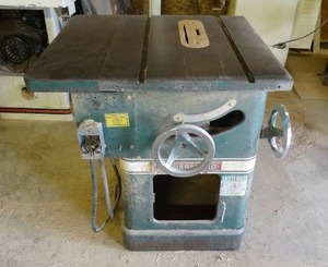 lot 9 image: Powermatic Model 66 Table Saw w GE 2HP 3 Phase Motor & 38 Extension