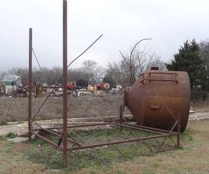 lot 46 image: Large Industrial Dust Collection Tank & Stand