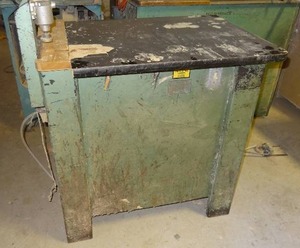 lot 48 image: Ritter Manufacturing Single Spindle Pocket Hole Boring Machine & Drill Tub, Model R200