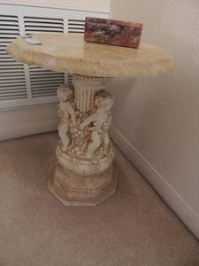 lot 45 image: Plastic base with marble detachable 17x15